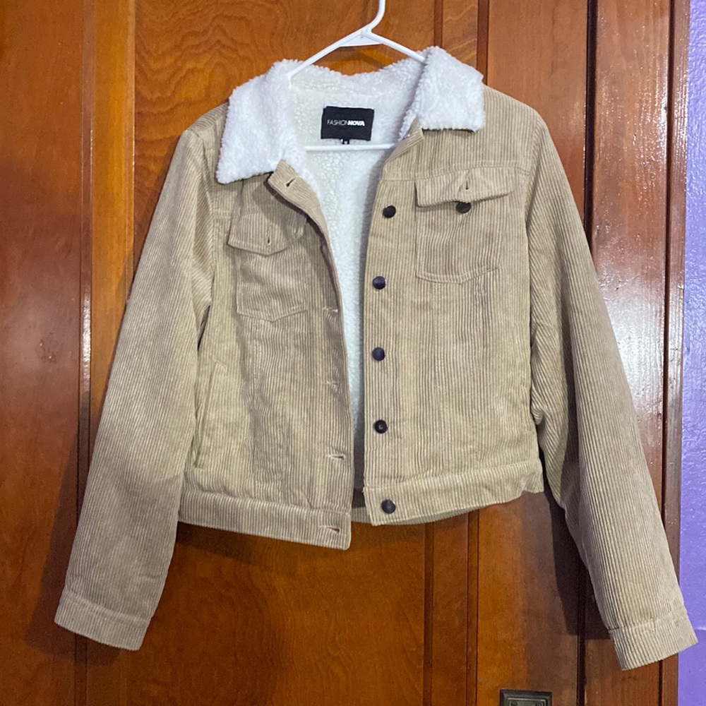 cute fashion nova jacket !!